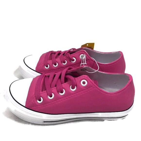 Brand New Bobbie‎ Brooks Girls waterproof sneakers - Picture 1 of 5